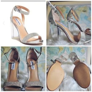 NWOT Steven Madden Klair Block Heel